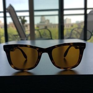 Women's Ray-Ban Folding Wayfarers